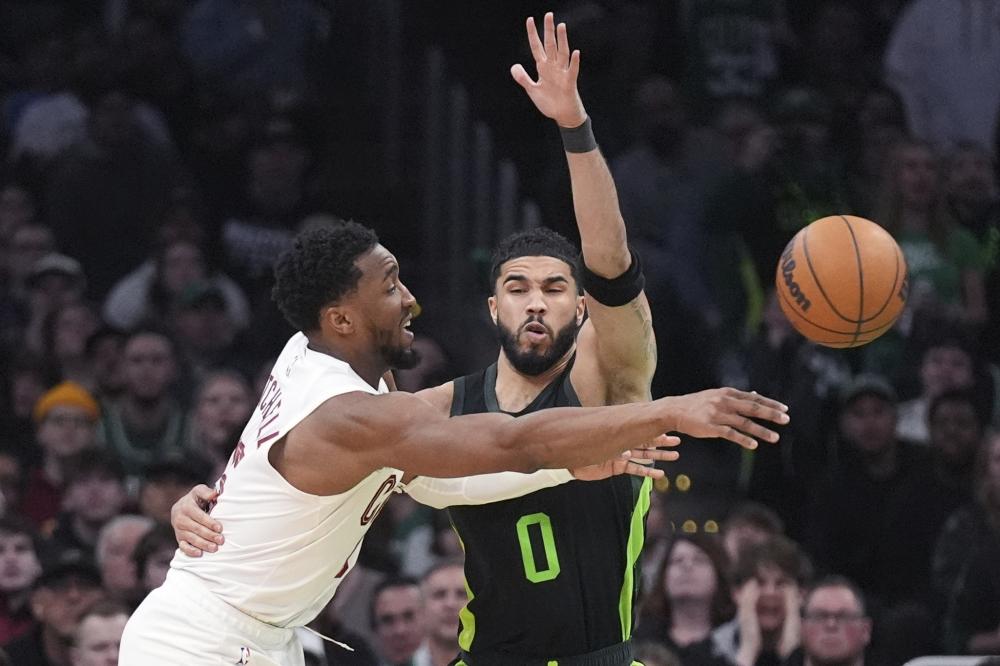 激烈角逐 激烈角逐